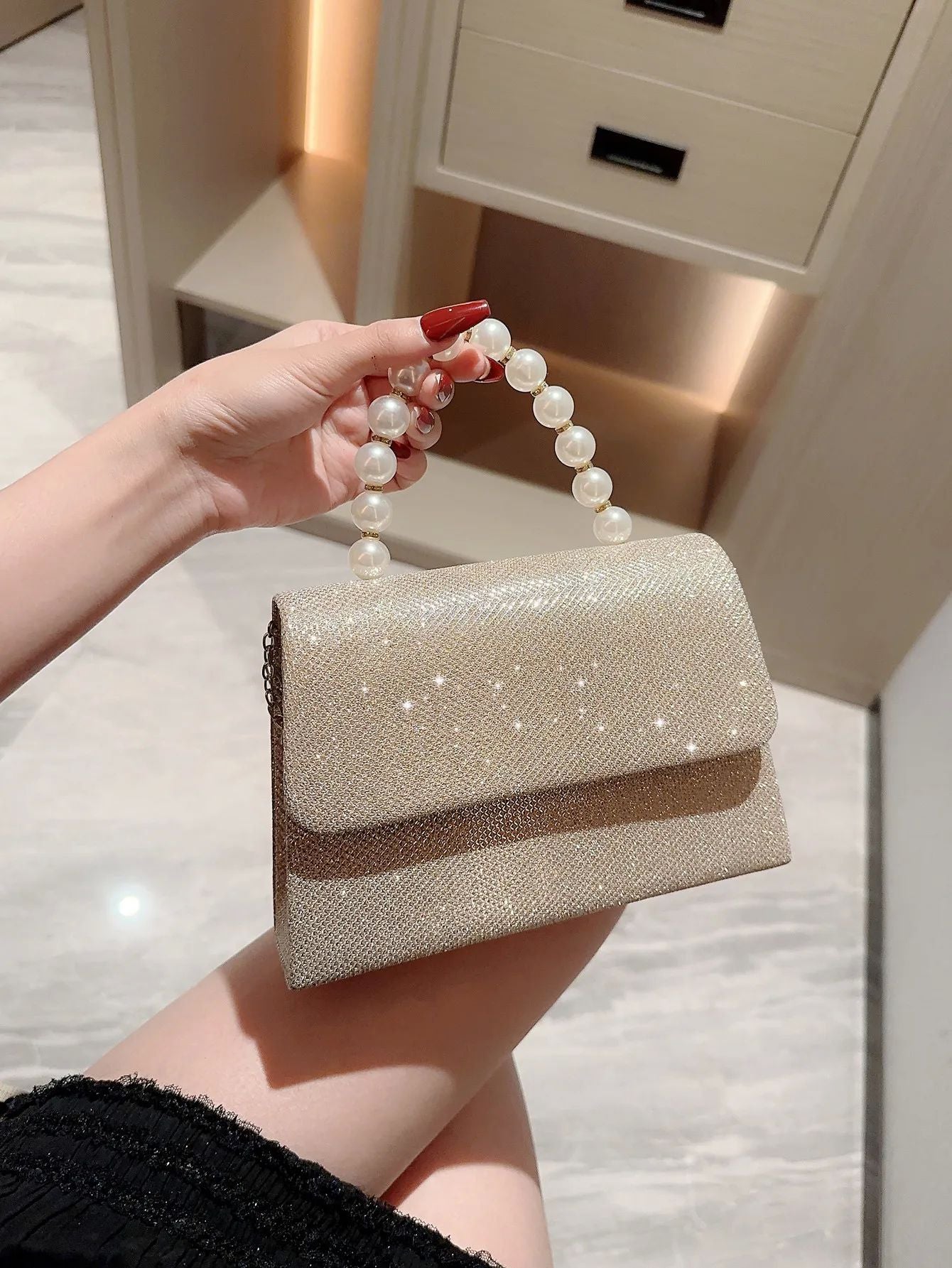 Silver Crystal Rhinestone Evening Clutch Bag with Pearl Handle - Women's Sparkly Wedding Party Purse - Elegant Formal Handbag for Prom, Bridal, Cocktail Events