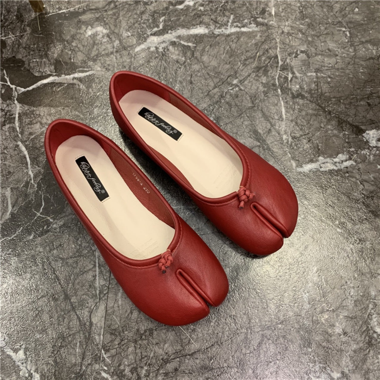 Black Leather Split Toe Tabi Ballet Flats | Japanese Inspired Bifurcated Flat Shoes for Women