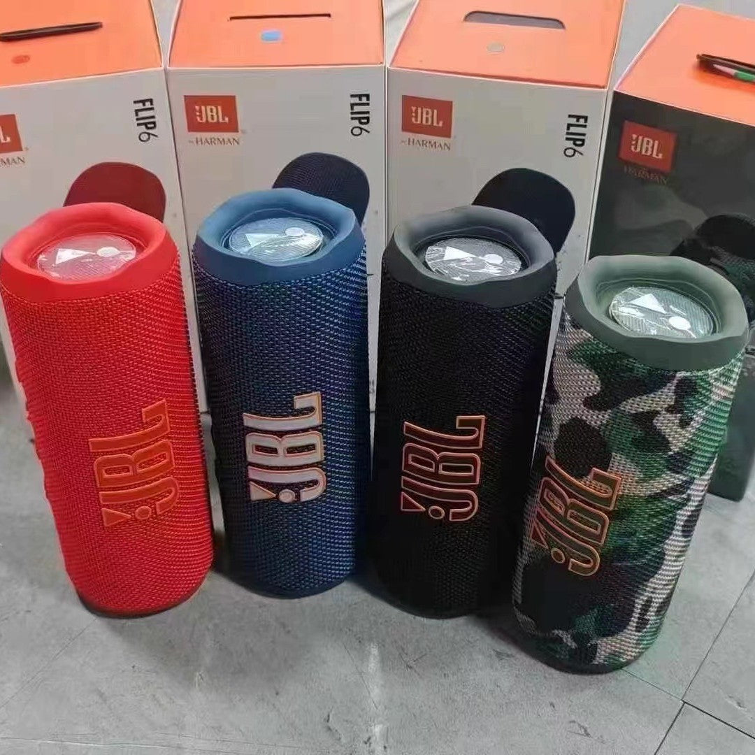 مكبر صوت JBL Flip 6 المحمول بتقنية بلوتوث، مقاوم للماء والغبار بمعيار IP67، صوت جهير نقي، بطارية تدوم 12 ساعة، بلوتوث 5.1، تقنية PartyBoost، ألوان متعددة من Harman، مثالي للسفر والرحلات الخارجية، الشاطئ، التخييم، متوافق مع أجهزة iPhone وAndroid.
