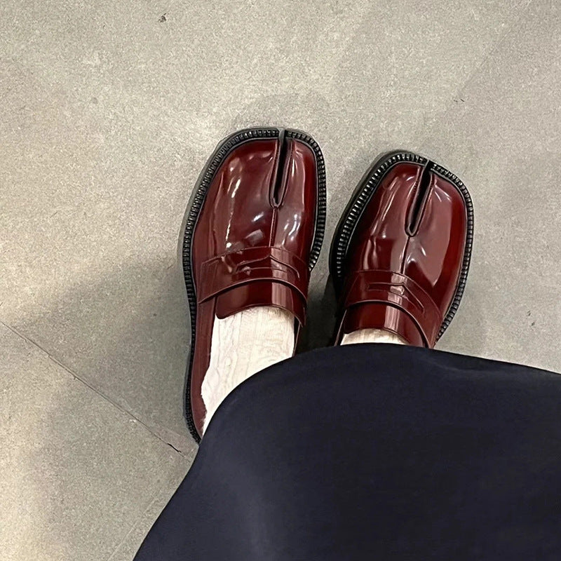 Women's Black Patent Leather Tabi Split Toe Loafers ? Avant-Garde Penny Loafer Flat Shoes