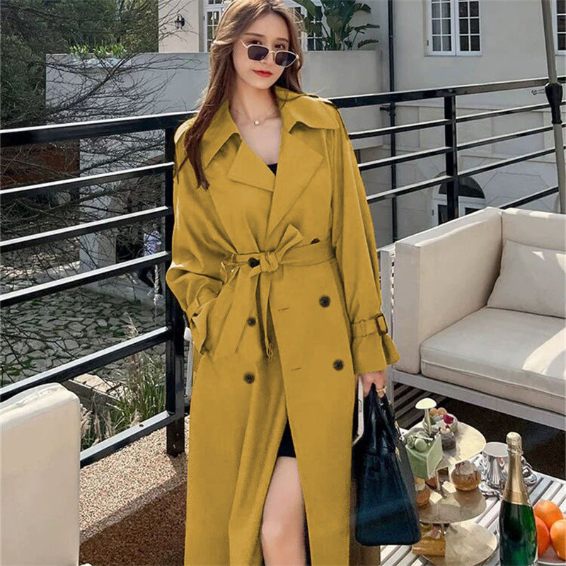 Women's Black Long Trench Coat with Belt, Double Breasted Lapel Collar and Midi Length for Fall and Winter