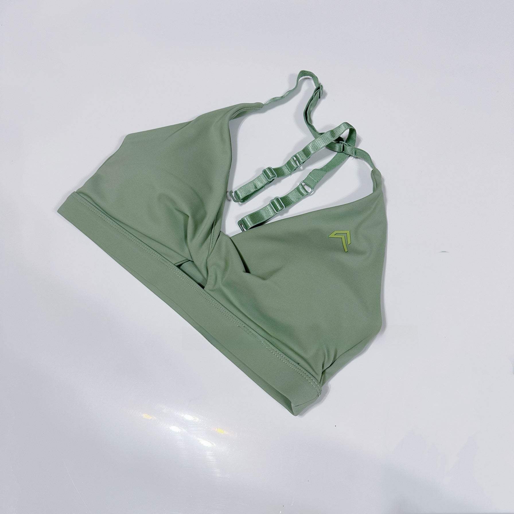 Women's Twist Front Cutout Sports Bra | V-Neck Crop Athletic Bralette | Wide Band Workout Bra