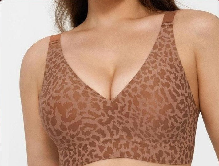 Black Wireless Bralette for Women - Seamless Comfort Bra with Deep V Neckline & No Underwire Support