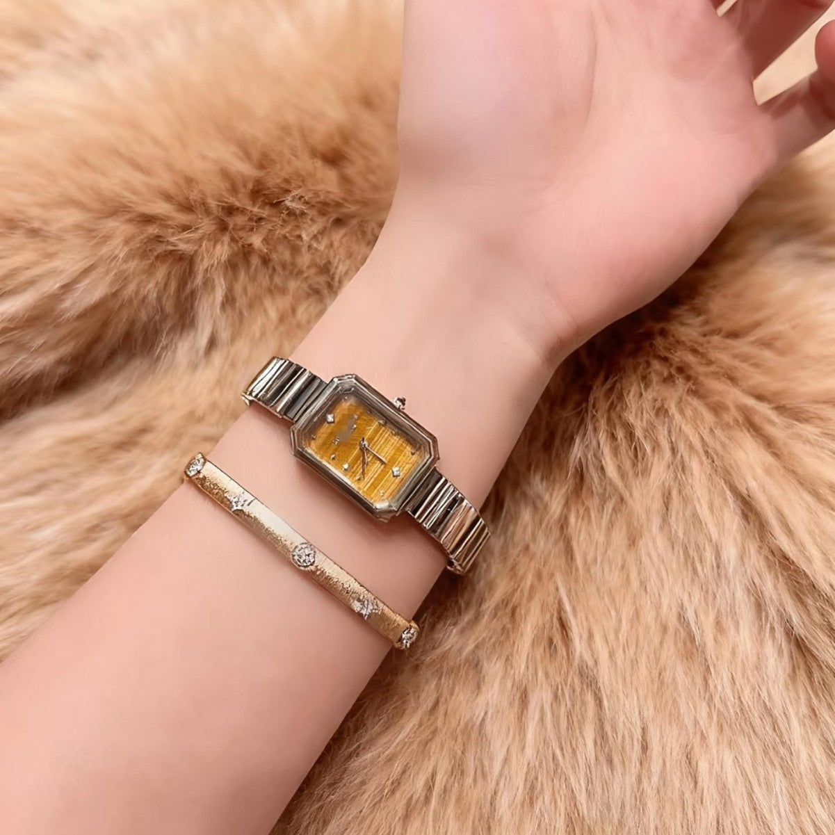 Lola Rose London Sugar Cube Women's Watch | Brown Amber Dial Gold Rectangle Steel Bracelet Luxury Timepiece