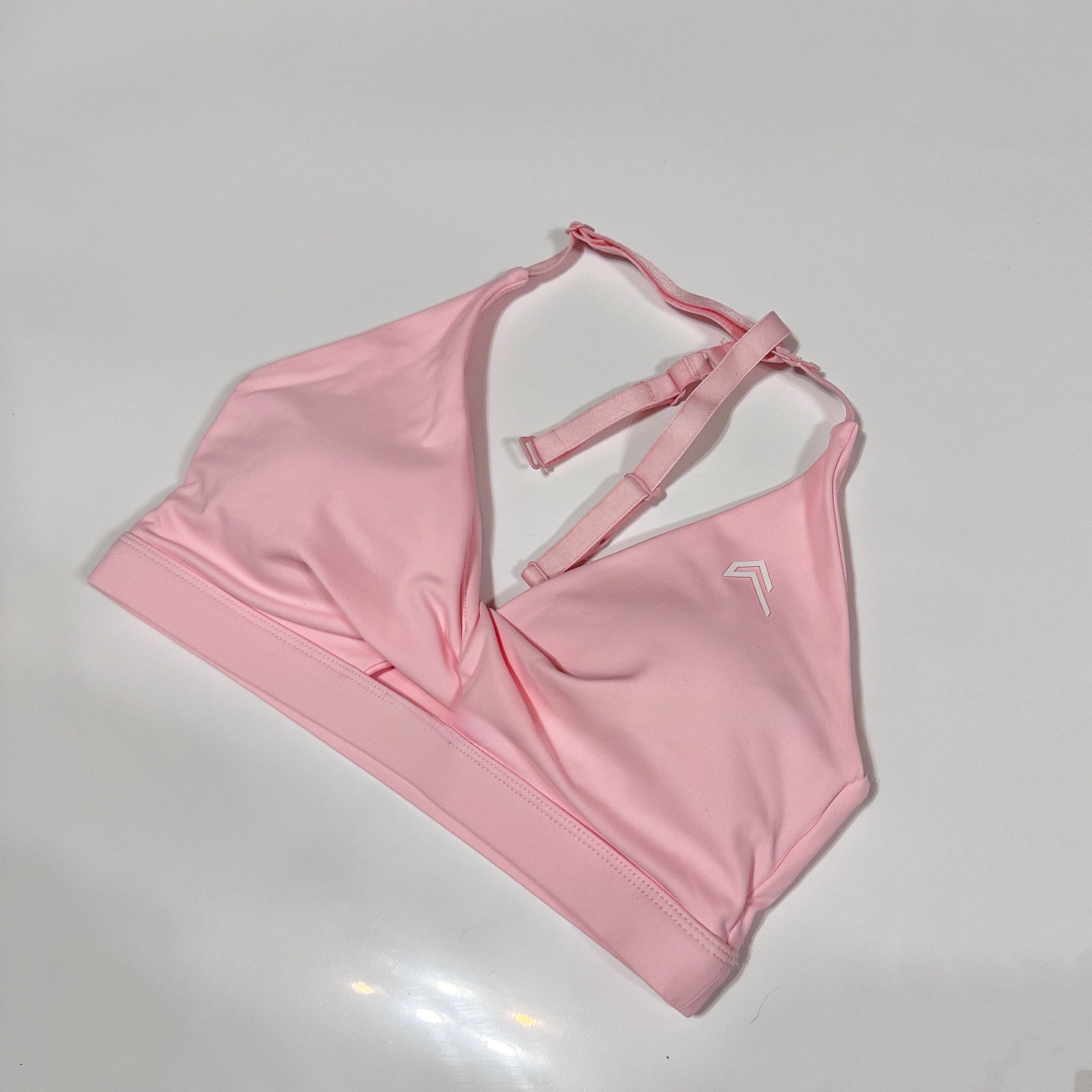 Women's Twist Front Cutout Sports Bra | V-Neck Crop Athletic Bralette | Wide Band Workout Bra