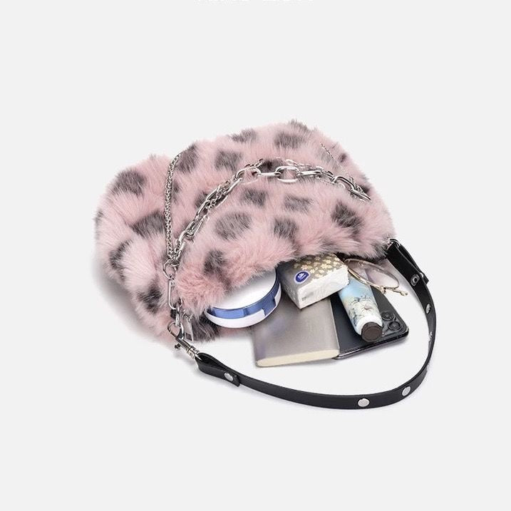 Gray Faux Fur Handbag with Silver Chain | Fluffy Shoulder Bag