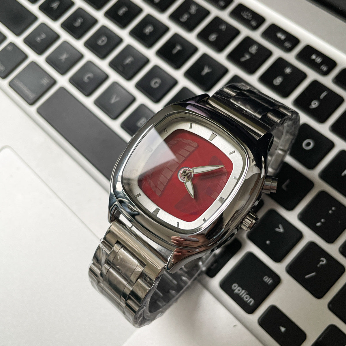Men's Retro Cushion Square Watch | Red Grid Dial Domed Crystal Silver Stainless Steel Vintage Style Quartz Watch