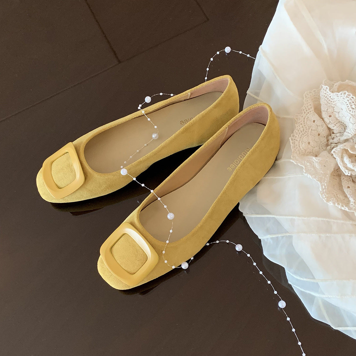 Ballerine scamosciate a punta quadrata con fibbia quadrata | Ballerine slip-on da donna