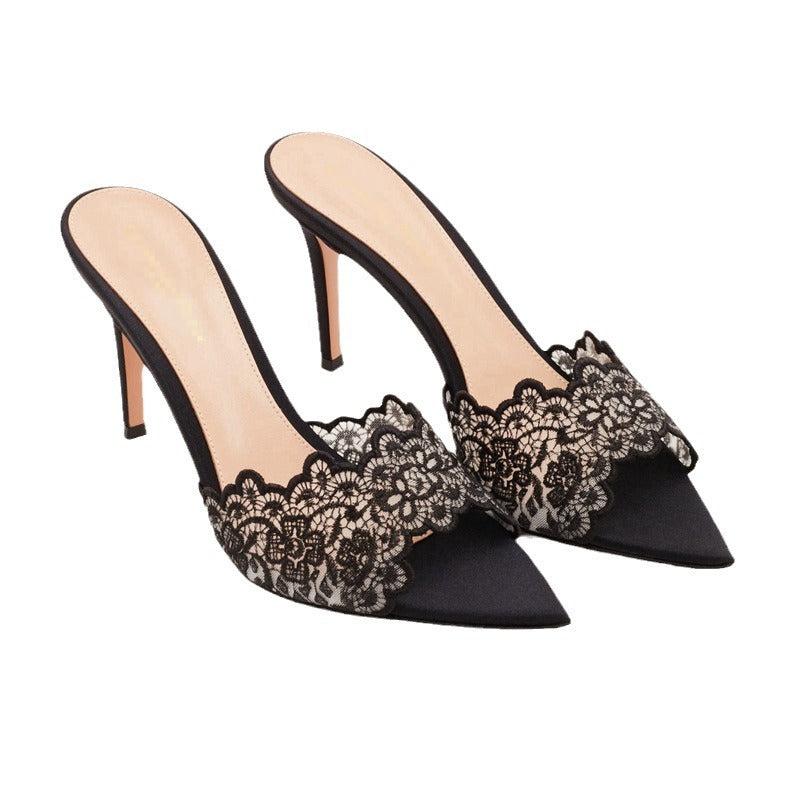 حذاء بكعب عالٍ مدبب من الأمام مزين بالدانتيل الأسود الساتان | حذاء بكعب عالٍ سهل الارتداء مزين بالدانتيل الزهري للنساء | حذاء فاخر لحفلات الزفاف والسهرات 