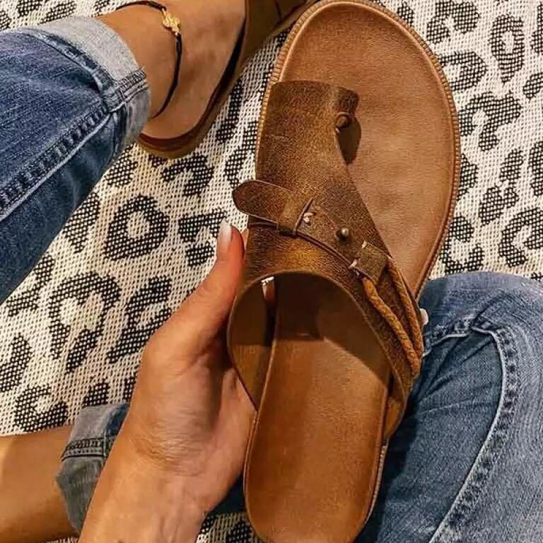 Women's Tan Brown Cross Strap Flat Sandals ? Casual Leather Look Open Toe Summer Slides