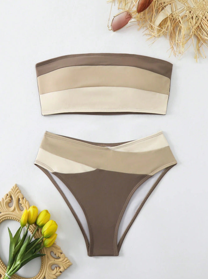 Completo Bikini Fascia Color Block Bianco e Nero, Top Senza Spalline e Slip a Vita Alta, Costumi da Bagno Donna a Contrasto Audace, Costume da Bagno Sportivo Chic da Spiaggia, Costume da Bagno Due Pezzi Minimalista