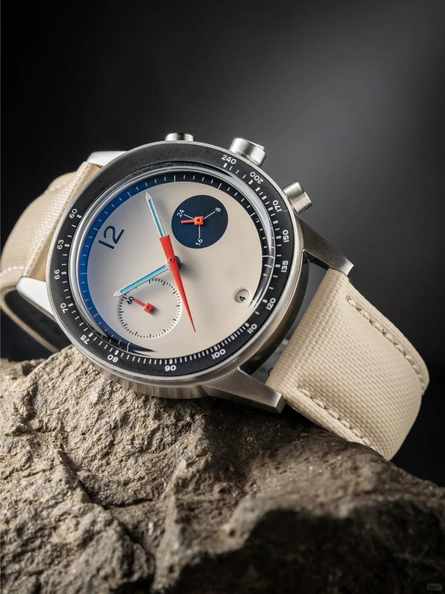Hochleistungs-Leuchtchronograph für Herren | Sportuhr mit orange-türkisfarbenen Leuchtzeigern und Canvas-Armband 