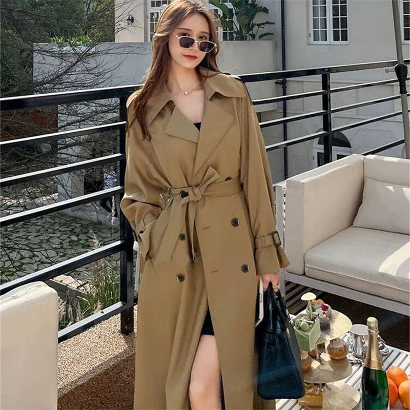 Women's Black Long Trench Coat with Belt, Double Breasted Lapel Collar and Midi Length for Fall and Winter