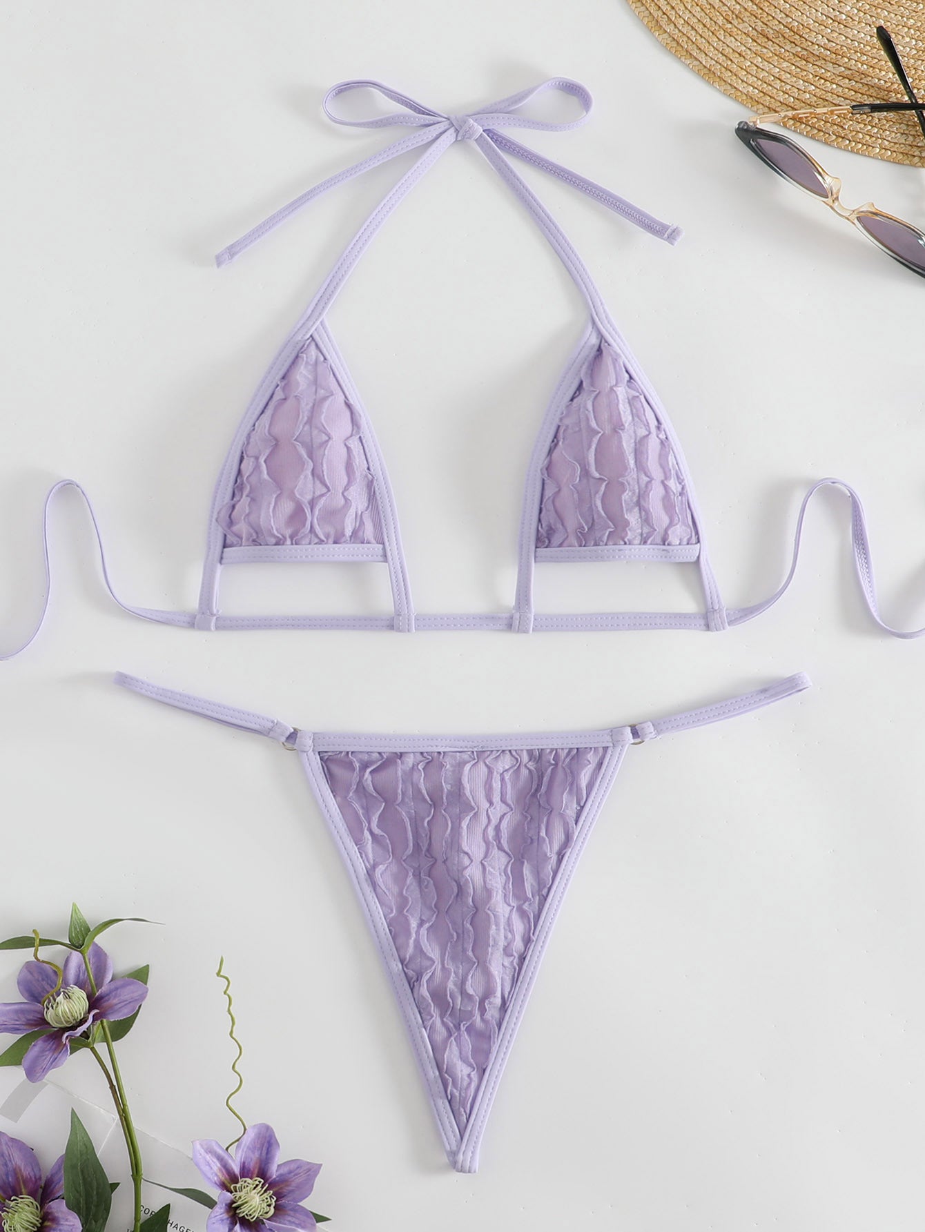 Completo bikini micro con texture a rete bianco | Top a triangolo all'americana e slip perizoma | Costume da bagno due pezzi sexy e minimal da donna