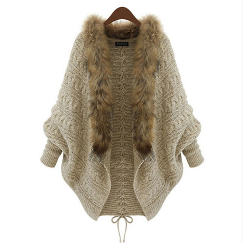 Damen Oversize Zopfmuster-Cardigan mit Kunstfellkragen – Fledermausärmel, offene Vorderseite, Tunnelzug an der Taille, Pullover-Mantel – Gemütlicher Winter-Wickelcardigan in Beige-Camel