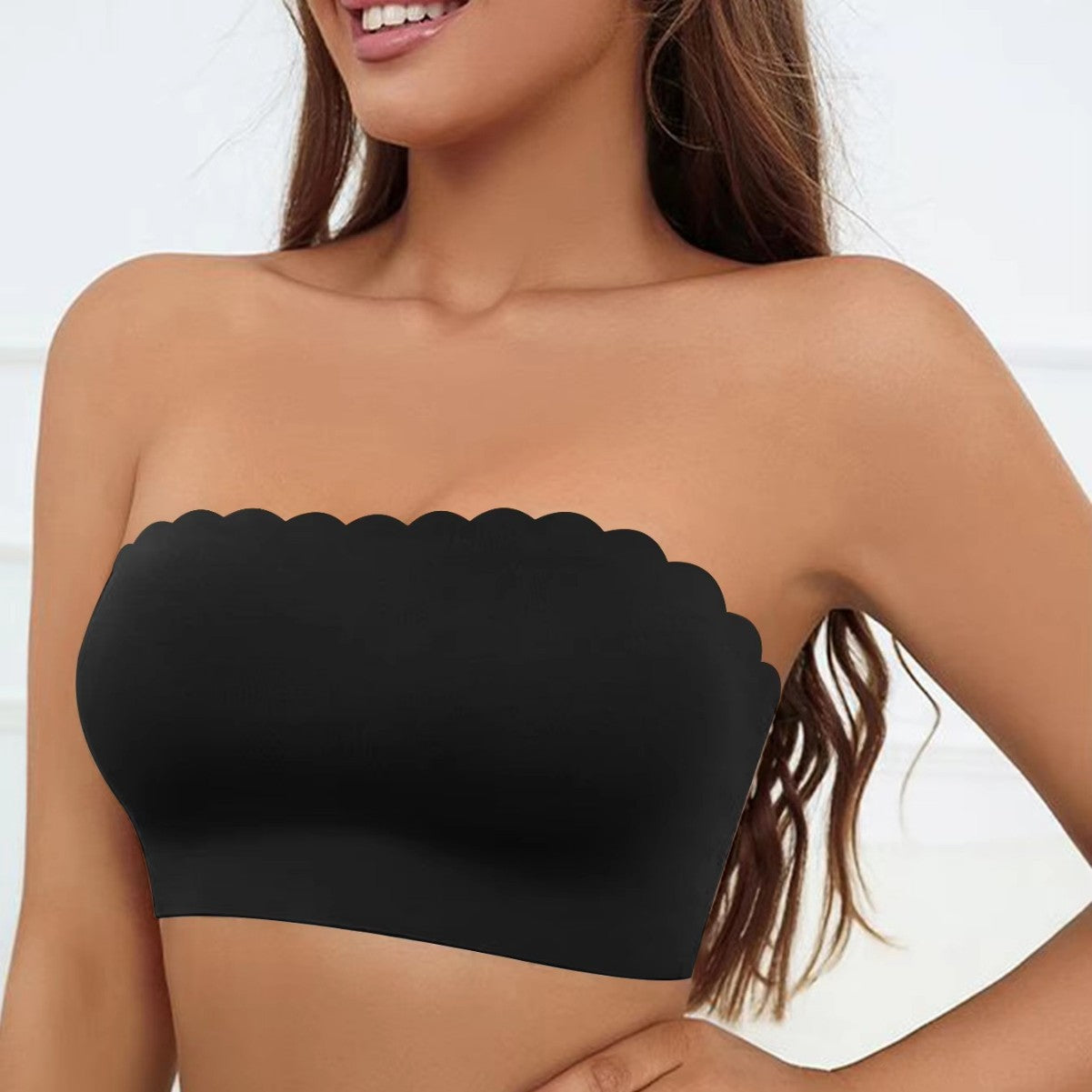 Women's Black Seamless Strapless Bandeau Bra with Scallop Edge Top Trim, Wireless Tube Bra for Everyday Wear