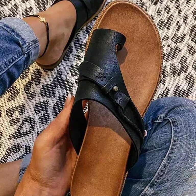 Women's Tan Brown Cross Strap Flat Sandals ? Casual Leather Look Open Toe Summer Slides