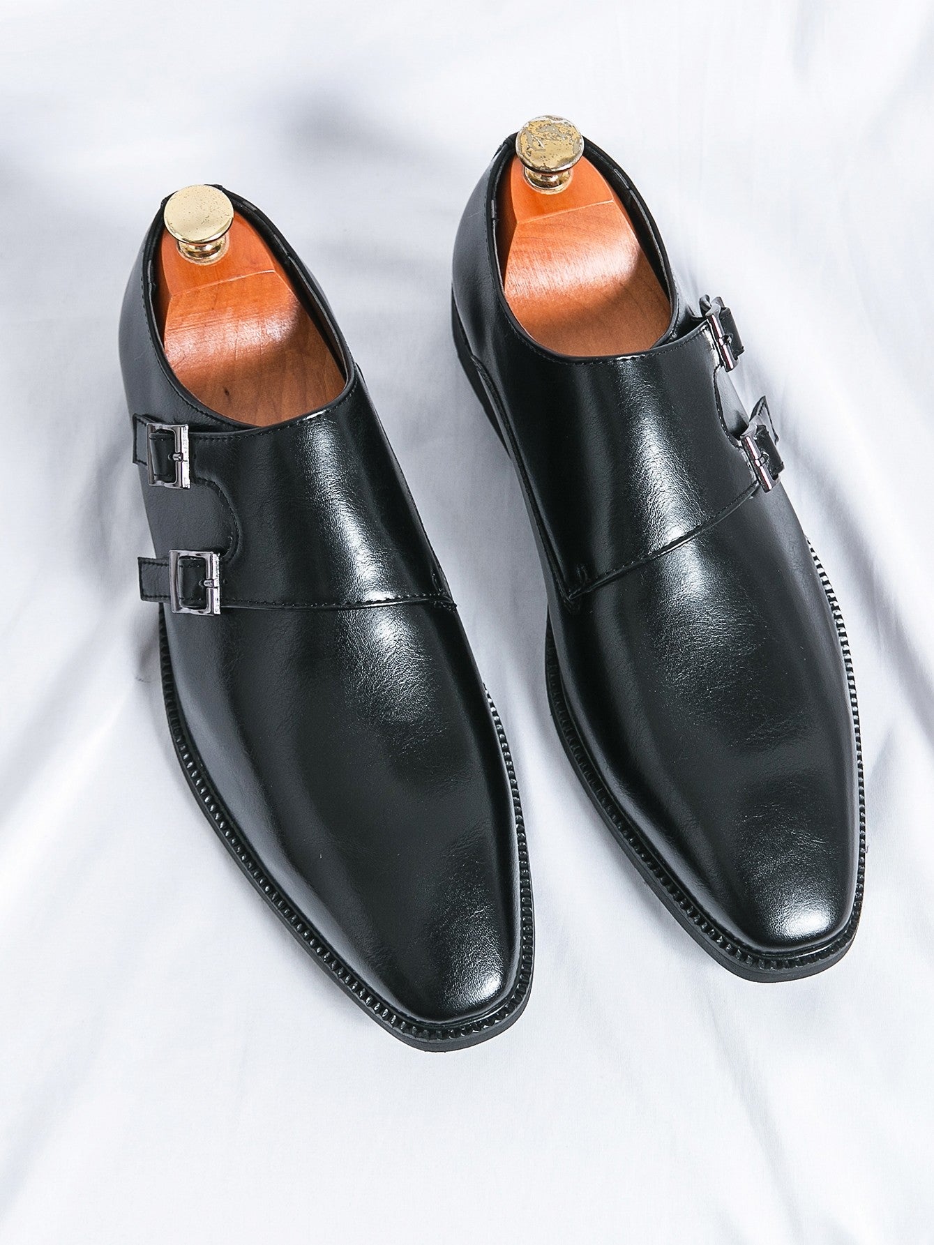 Hellbraune Herren-Schuhe mit Doppel-Monk-Riemen | Luxuriöse, polierte Lederschuhe mit spitzer Zehenpartie und Schnalle 