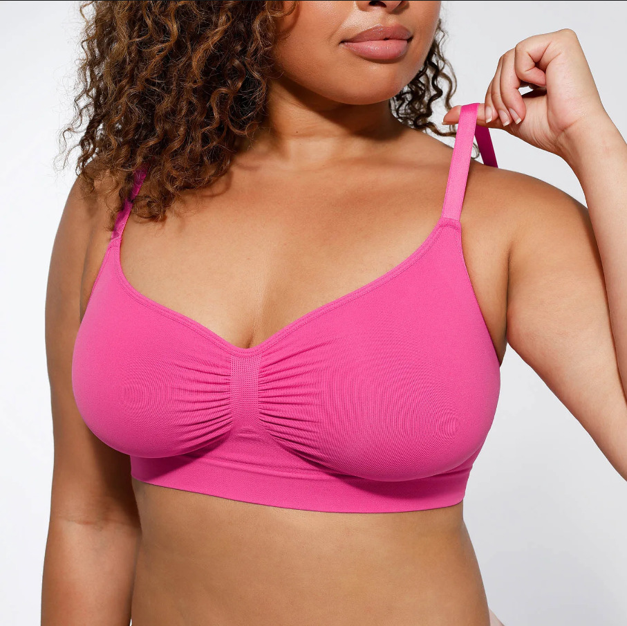 Women's Black Seamless Wireless Bra with Ruched Front Detail, Thin Adjustable Straps and V Neckline for Plus Size