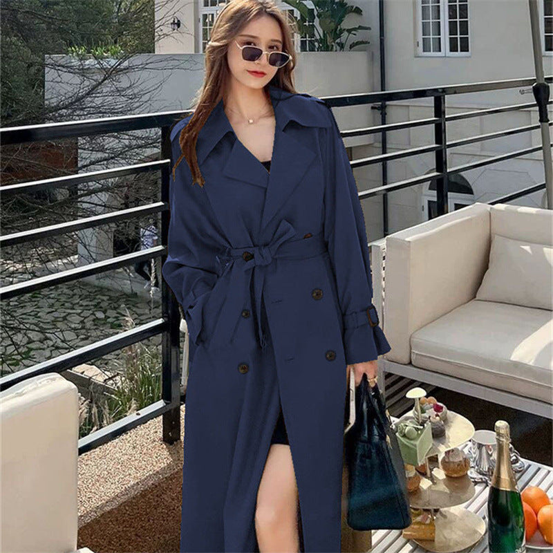 Women's Black Long Trench Coat with Belt, Double Breasted Lapel Collar and Midi Length for Fall and Winter
