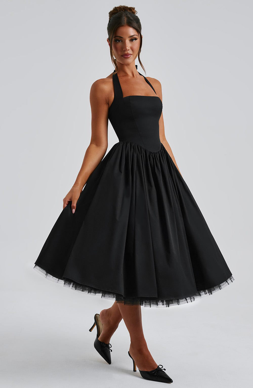 Schwarzes Neckholder-Ballkleid in Midilänge mit Tüllsaum | Vintage A-Linien-Partykleid für Damen