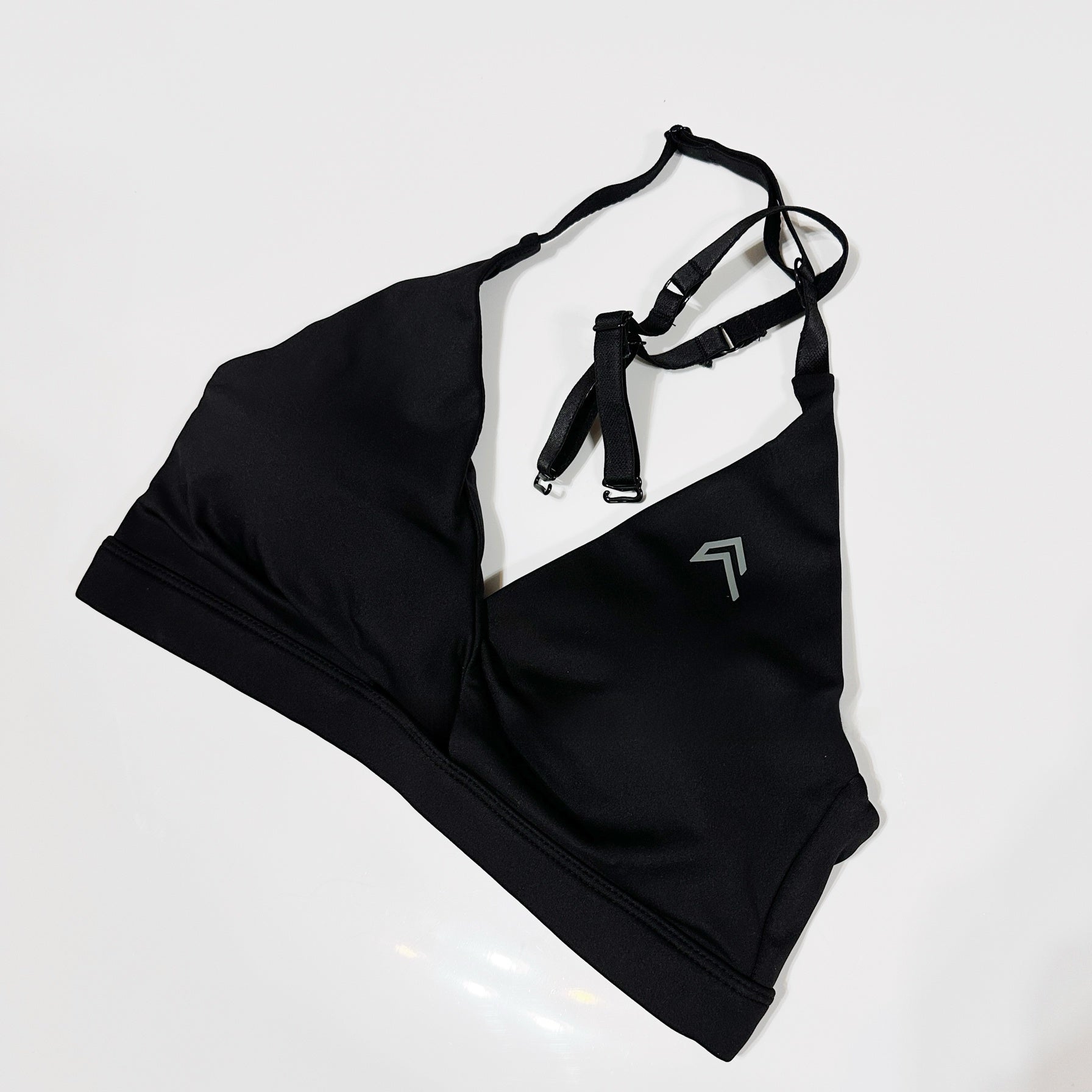 Women's Twist Front Cutout Sports Bra | V-Neck Crop Athletic Bralette | Wide Band Workout Bra