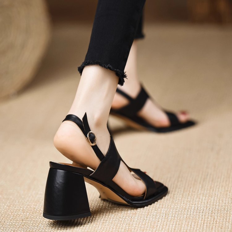 Brown Leather Open Toe Block Heel Slingback Sandals | Women's V-Strap Square Toe Chunky Heel Sandals | Retro Summer Heels