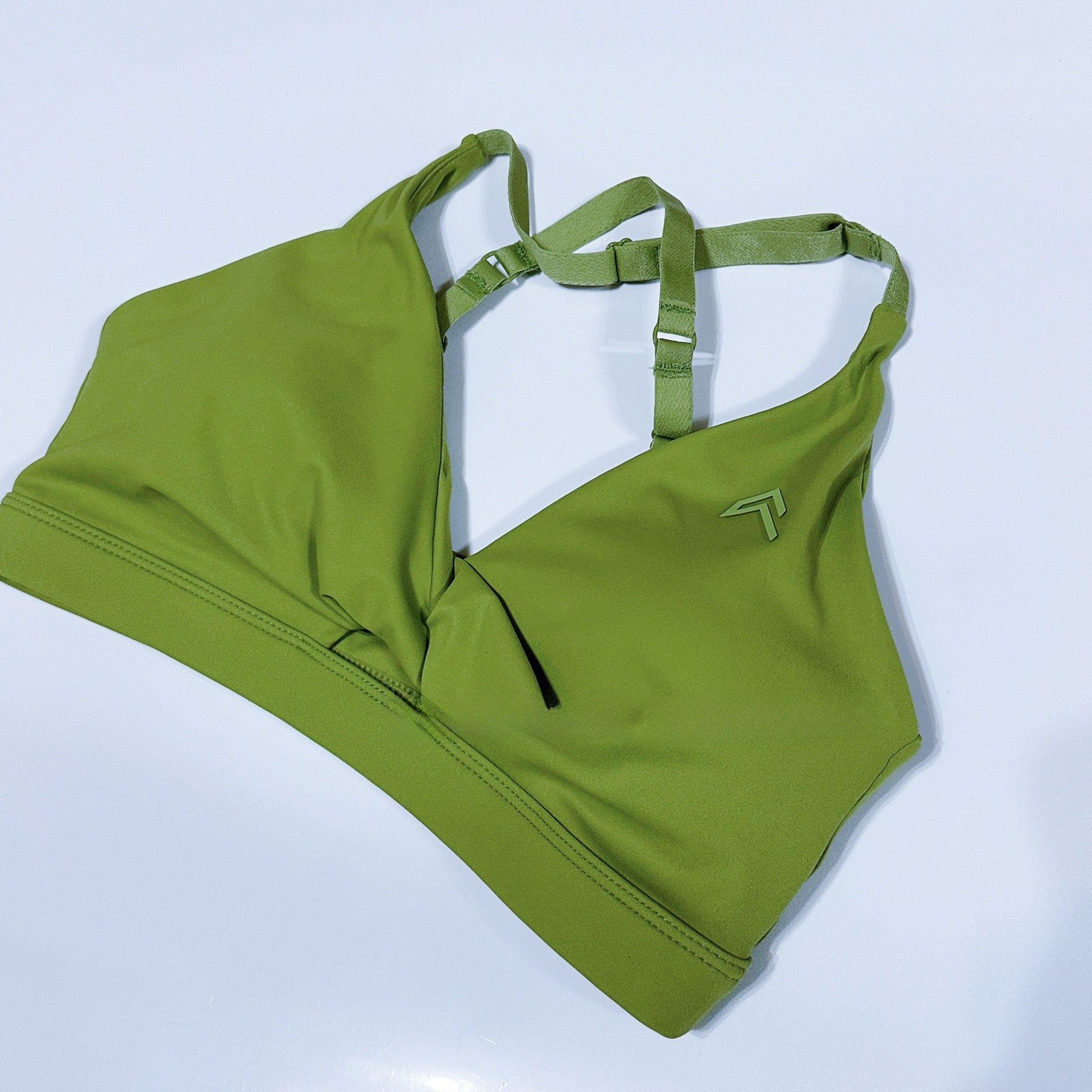 Women's Twist Front Cutout Sports Bra | V-Neck Crop Athletic Bralette | Wide Band Workout Bra