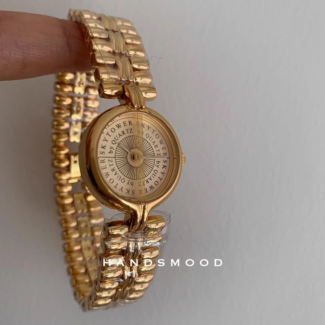 Women's Pearl Bracelet Watch | Double Strand Pearl Gold Crystal Clasp Mother of Pearl Roman Numeral Dial | Handsmood Elegant Jewelry Watch