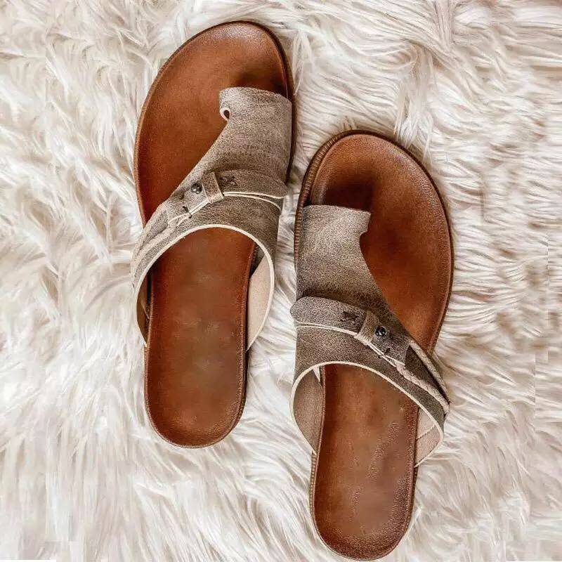 Women's Tan Brown Cross Strap Flat Sandals ? Casual Leather Look Open Toe Summer Slides