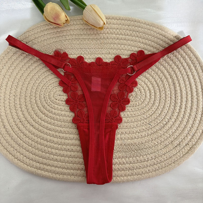Perizoma da donna in rete con applicazioni floreali 3D rosse - Lingerie perizoma trasparente con cinturino regolabile e dettagli floreali