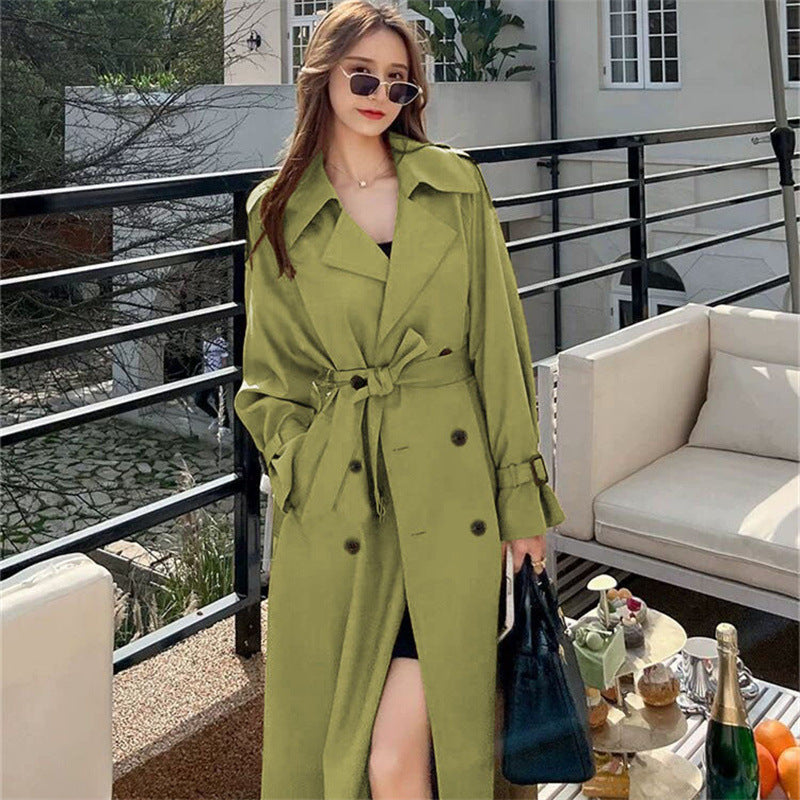 Women's Black Long Trench Coat with Belt, Double Breasted Lapel Collar and Midi Length for Fall and Winter